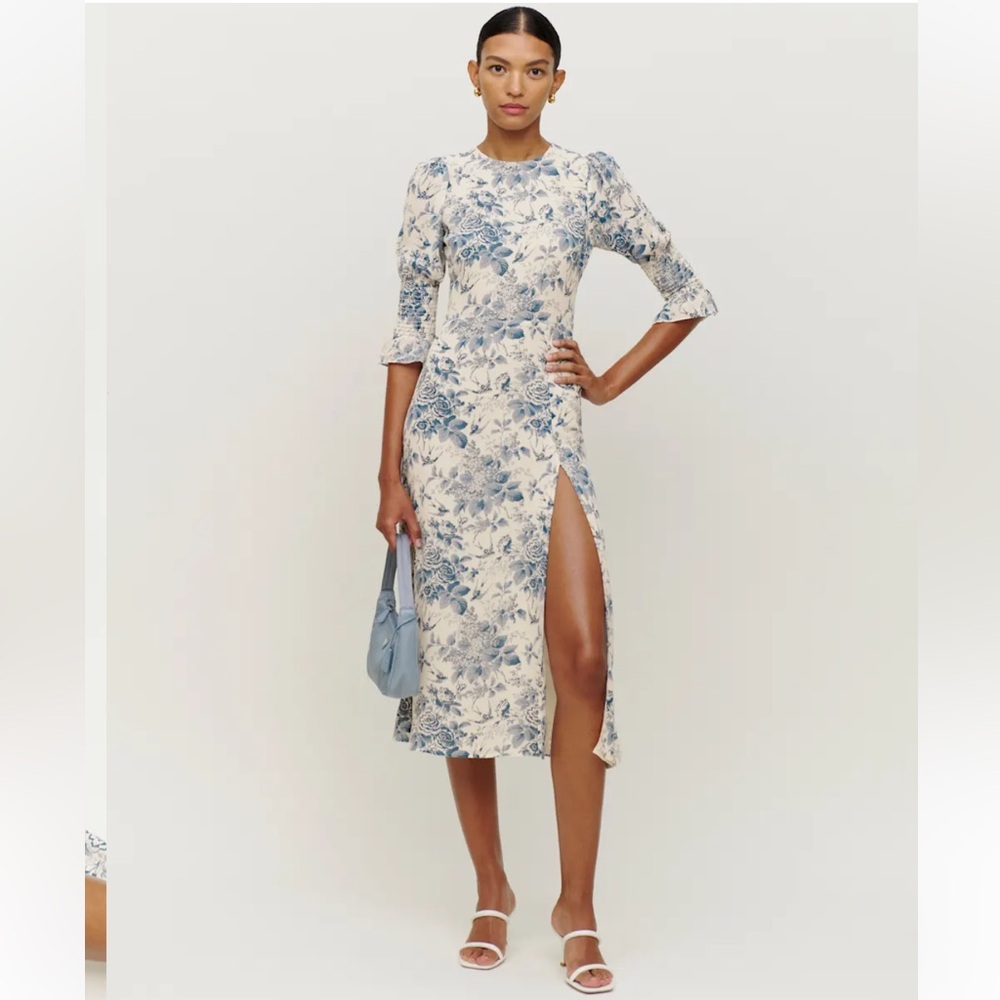 Reformation Carolena Dress in Pompadour, Blue and White Floral Long Sleeve - Picture 2 of 14